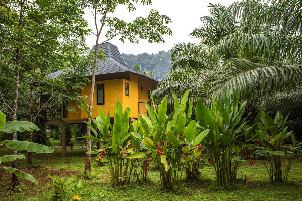 Anurak Community Lodge Phanom Esterno foto